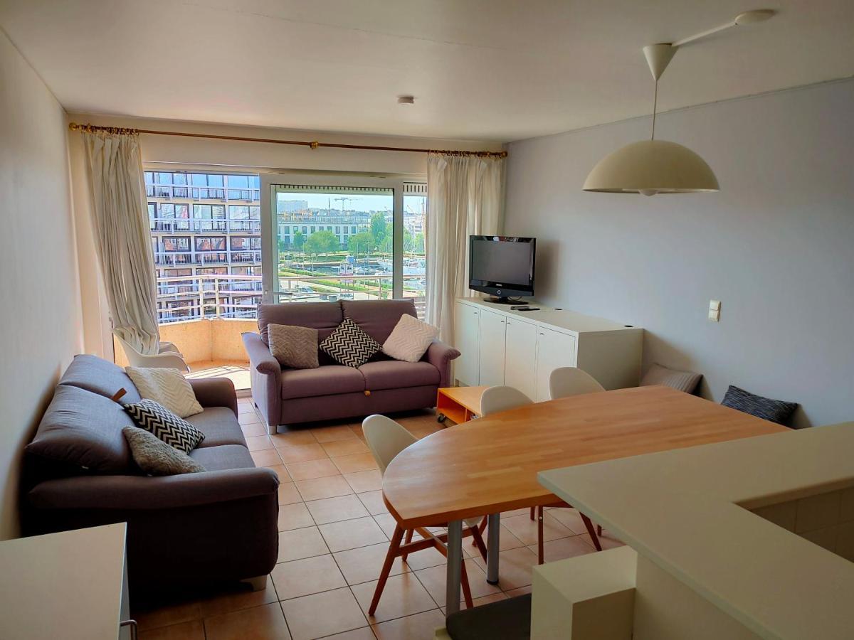 אוסטנדה Zongericht Appartement Met Zicht Op De Jachthaven מראה חיצוני תמונה